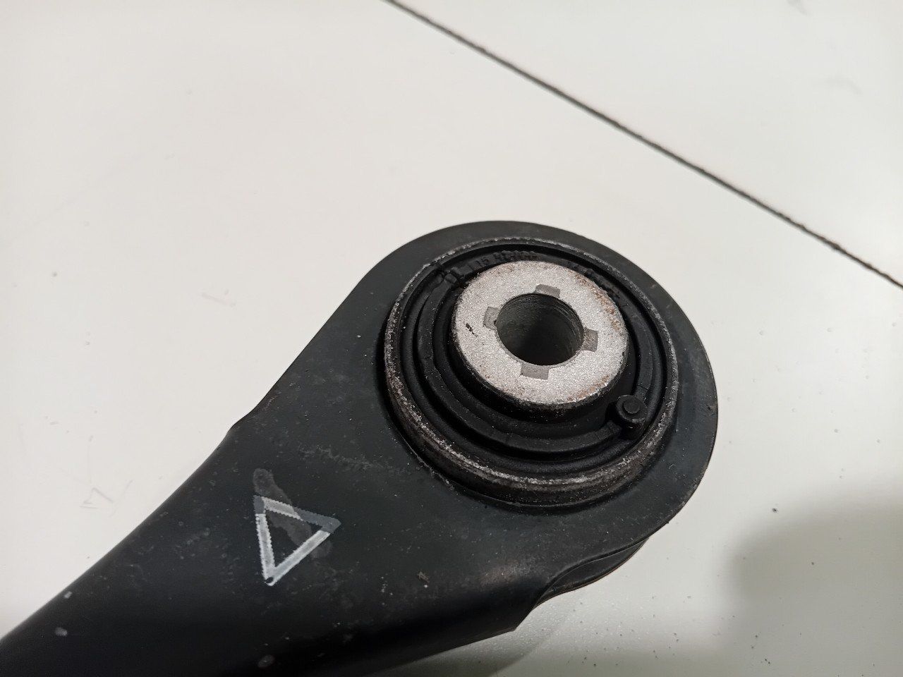 Draagarm links achter Audi A6 support arm usado en Menorca foto 3