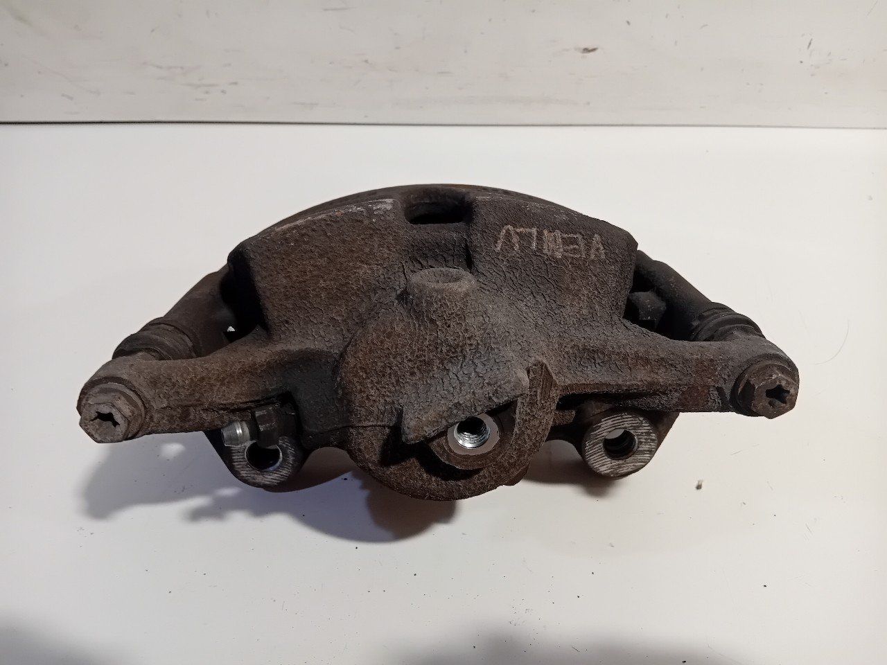 Remklauw links voor Volkswagen T-Roc caliper single usado en Menorca foto 3