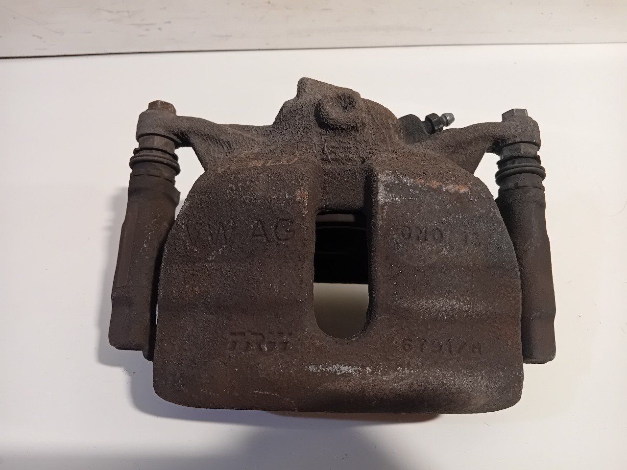 Remklauw links voor Volkswagen T-Roc caliper single usado en Menorca