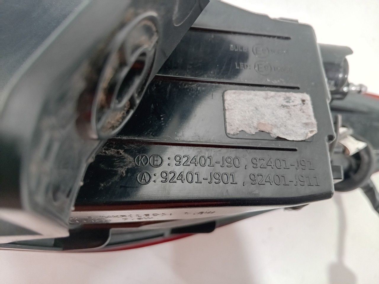 Achterlicht links buiten Hyundai Kona tail light single usado en Menorca foto 5