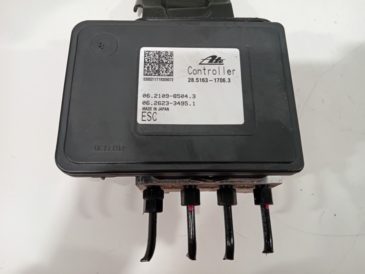 Abs pomp Hyundai Kona abs pump usado en Menorca foto 3