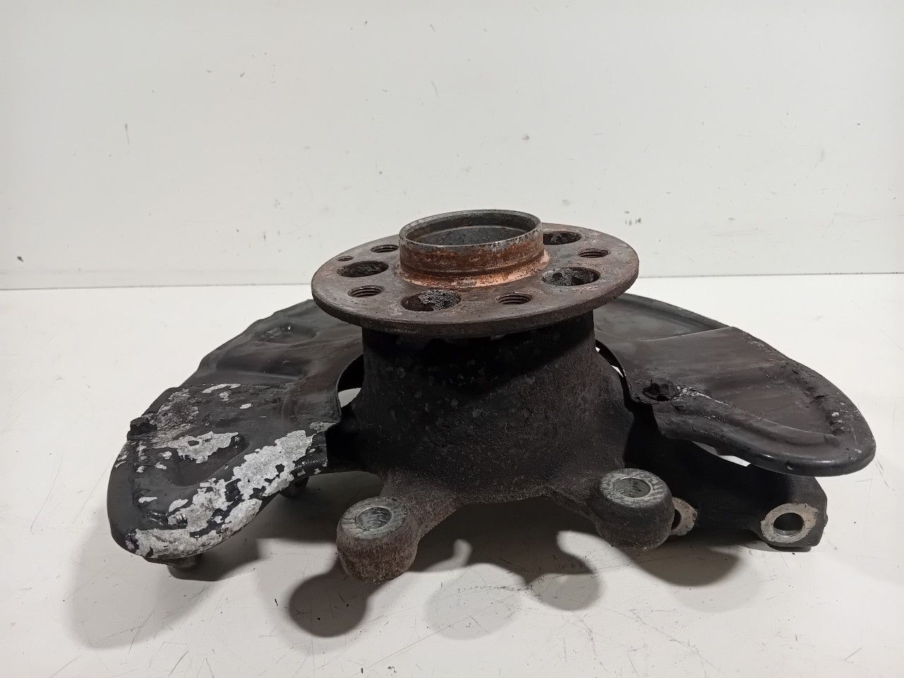 Wielnaaf links voor Mercedes-Benz GLK wheel hub usado en Menorca foto 3