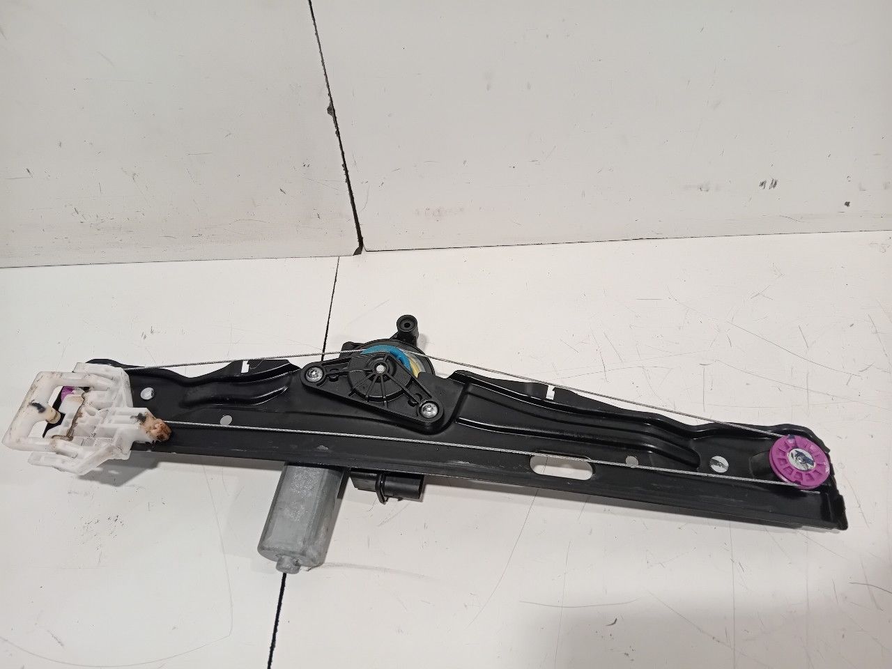 Raammechaniek elektrisch rechts achter BMW X1 window mechanism usado en Menorca foto 5