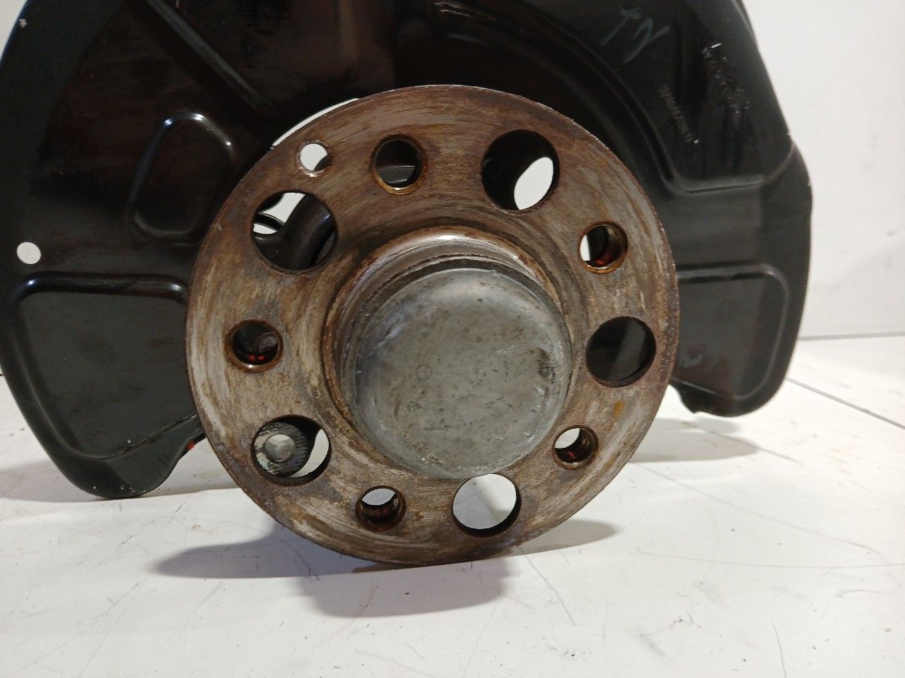 Wielnaaf rechts voor Mercedes-Benz E-Clase wheel hub usado en Menorca foto 4