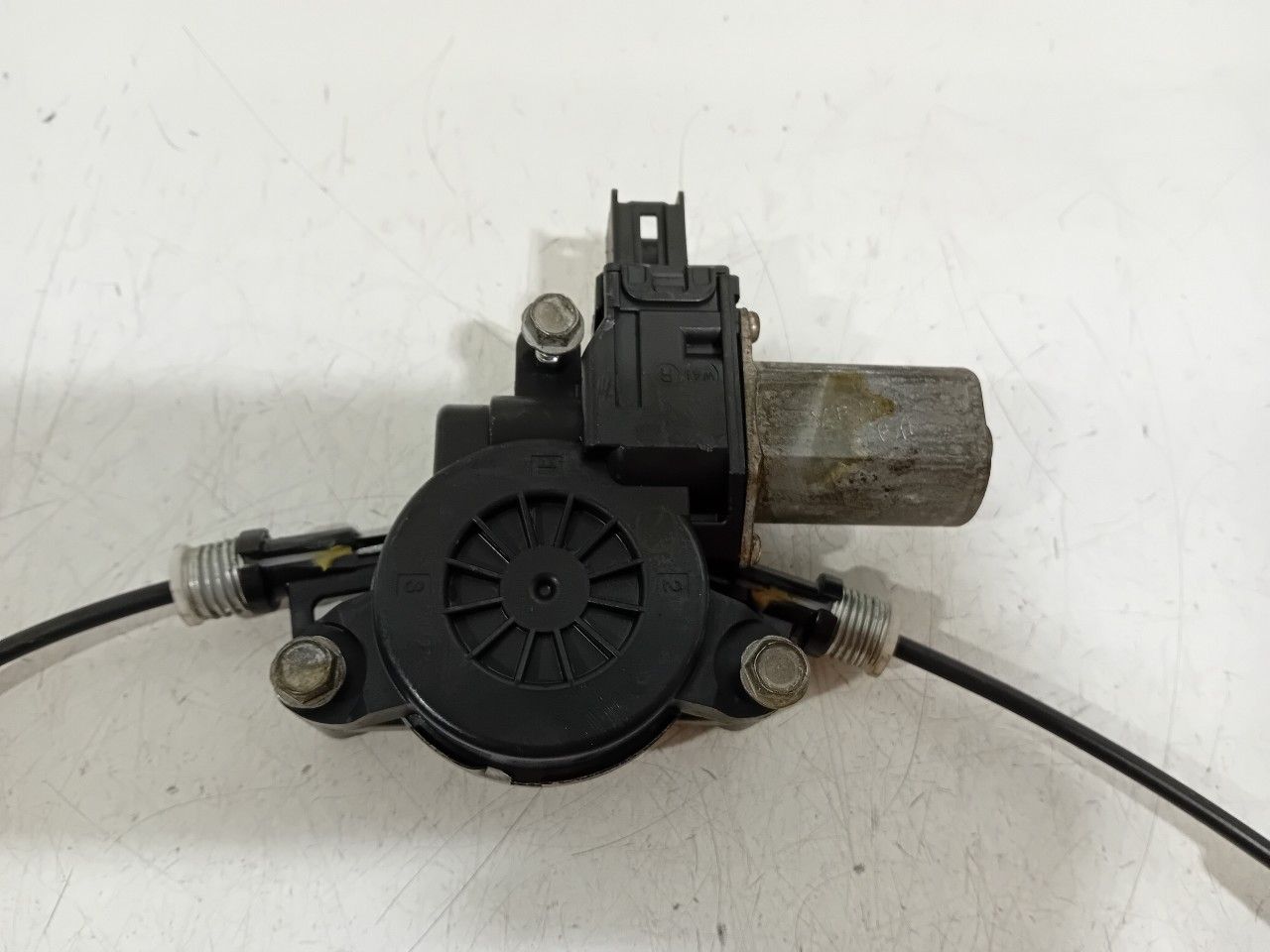 Raammechaniek elektrisch rechts achter Mazda CX-3 window mechanism usado en Menorca foto 2