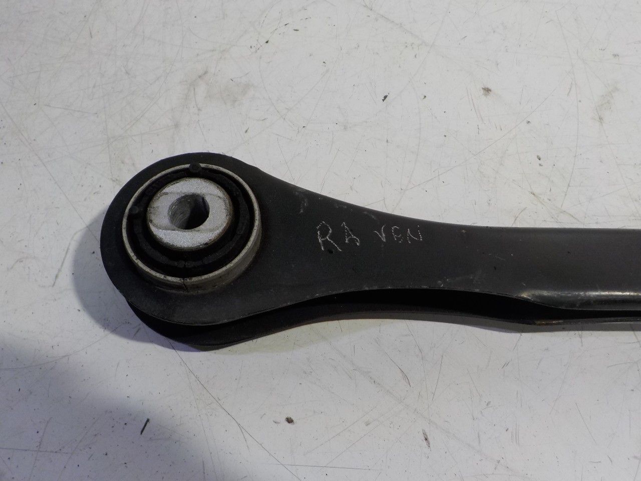 Draagarm rechts achter Audi A4 support arm usado en Menorca foto 2