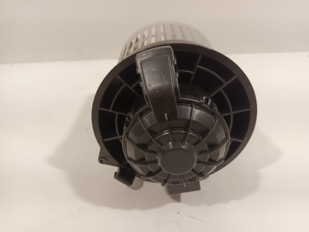 Kachel ventilator motor Dacia Spring heater engine booster usado en Menorca foto 5