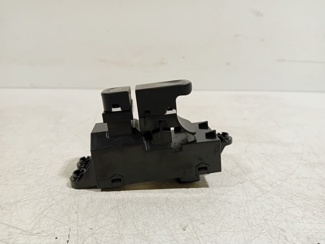 Handremschakelaar Kia Cee'd handbrake mechanics usado en Menorca foto 5