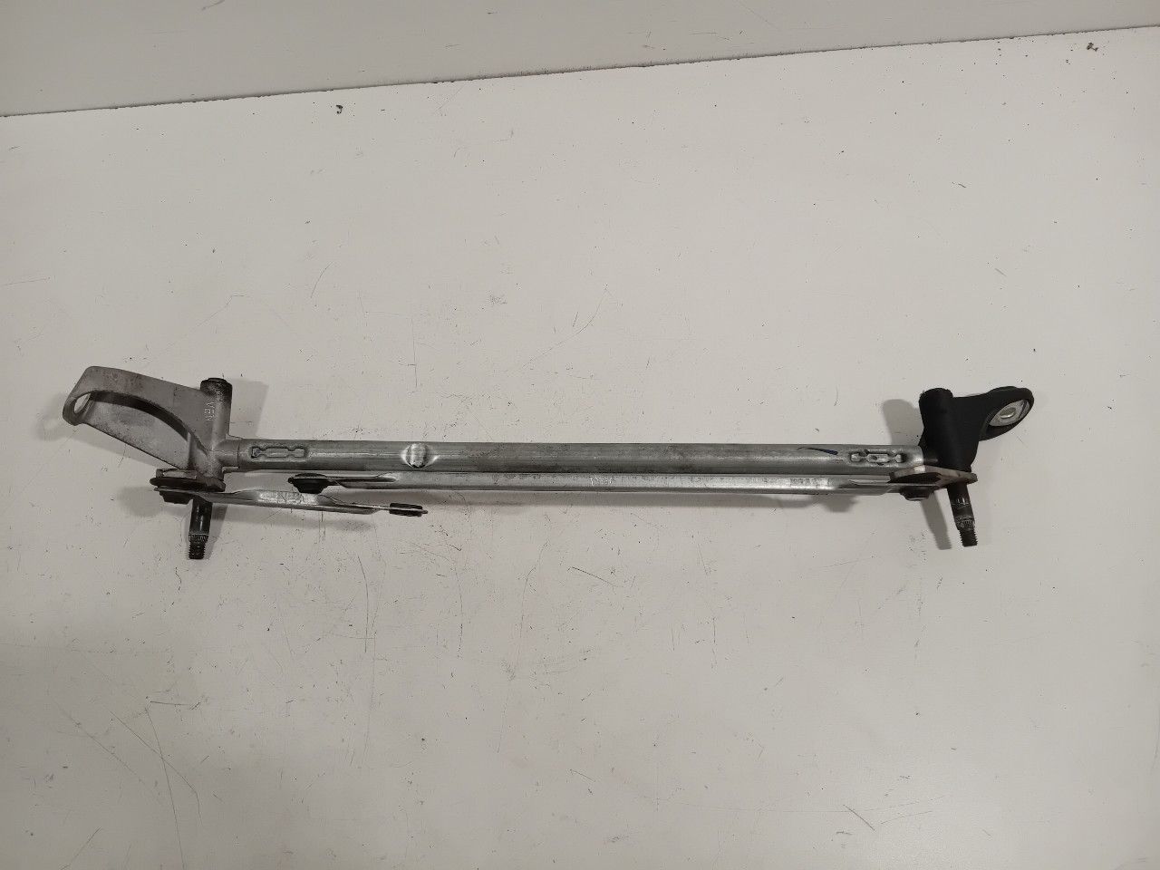 Ruitenwisser mechaniek voor Mercedes-Benz A-Clase windshield wiper mechanism usado en Menorca foto 2