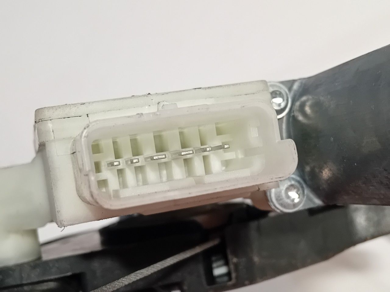 Raammechaniek elektrisch rechts voor Peugeot 308 window mechanism usado en Menorca foto 4