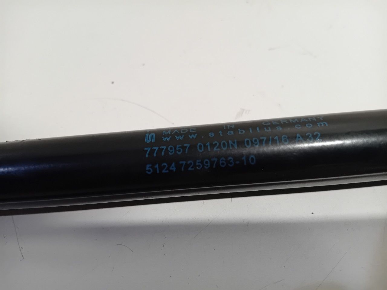 Gasdrukveer BMW 3 serie other gas springs gas dampers usado en Menorca foto 4