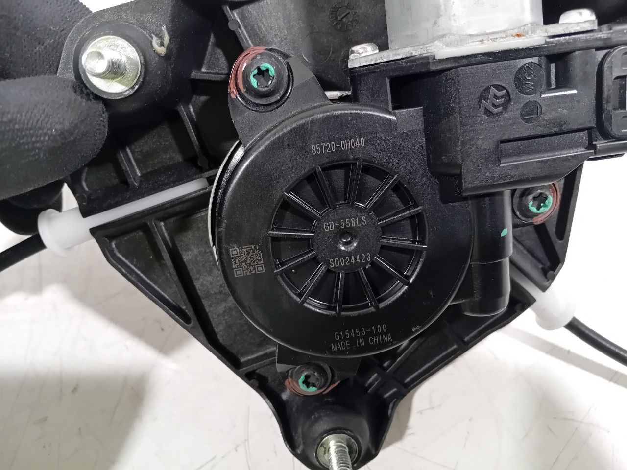 Raammechaniek elektrisch links voor Toyota Aygo window mechanism usado en Menorca foto 3
