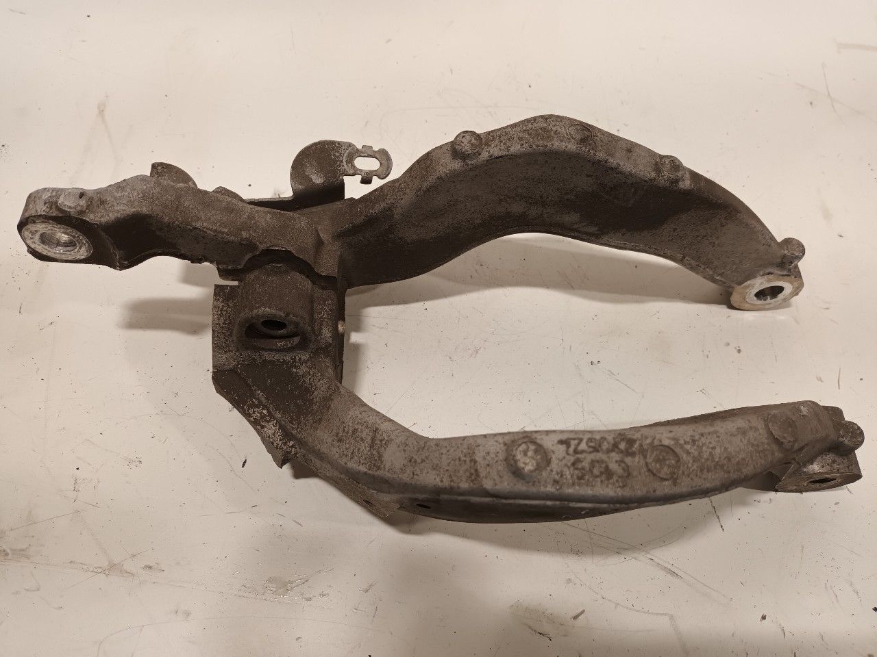 Draagarm rechts voor Volvo XC60 support arm usado en Menorca foto 2