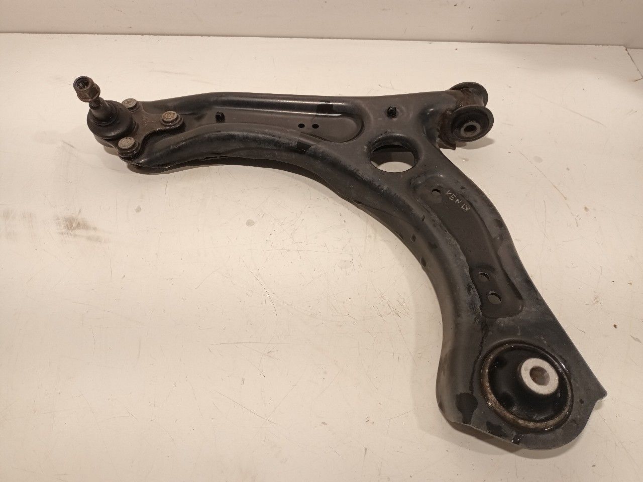 Draagarm links voor Volkswagen Polo support arm usado en Menorca