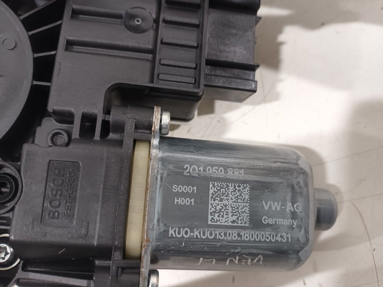 Raammechaniek elektrisch links voor Volkswagen Polo window mechanism usado en Menorca foto 3