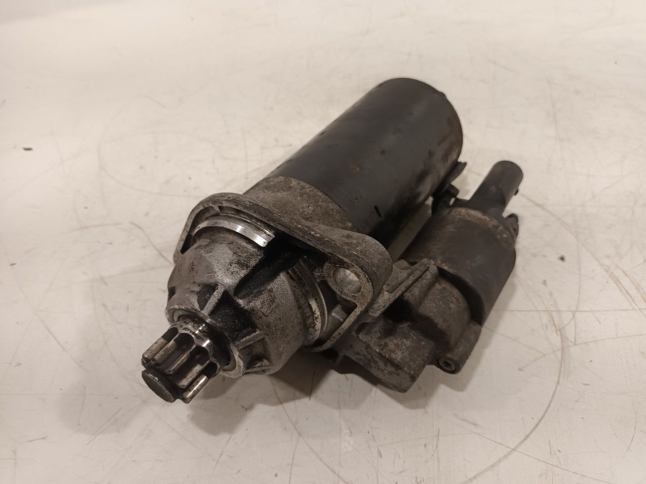 Startmotor Volkswagen Passat starter motor usado en Menorca foto 4