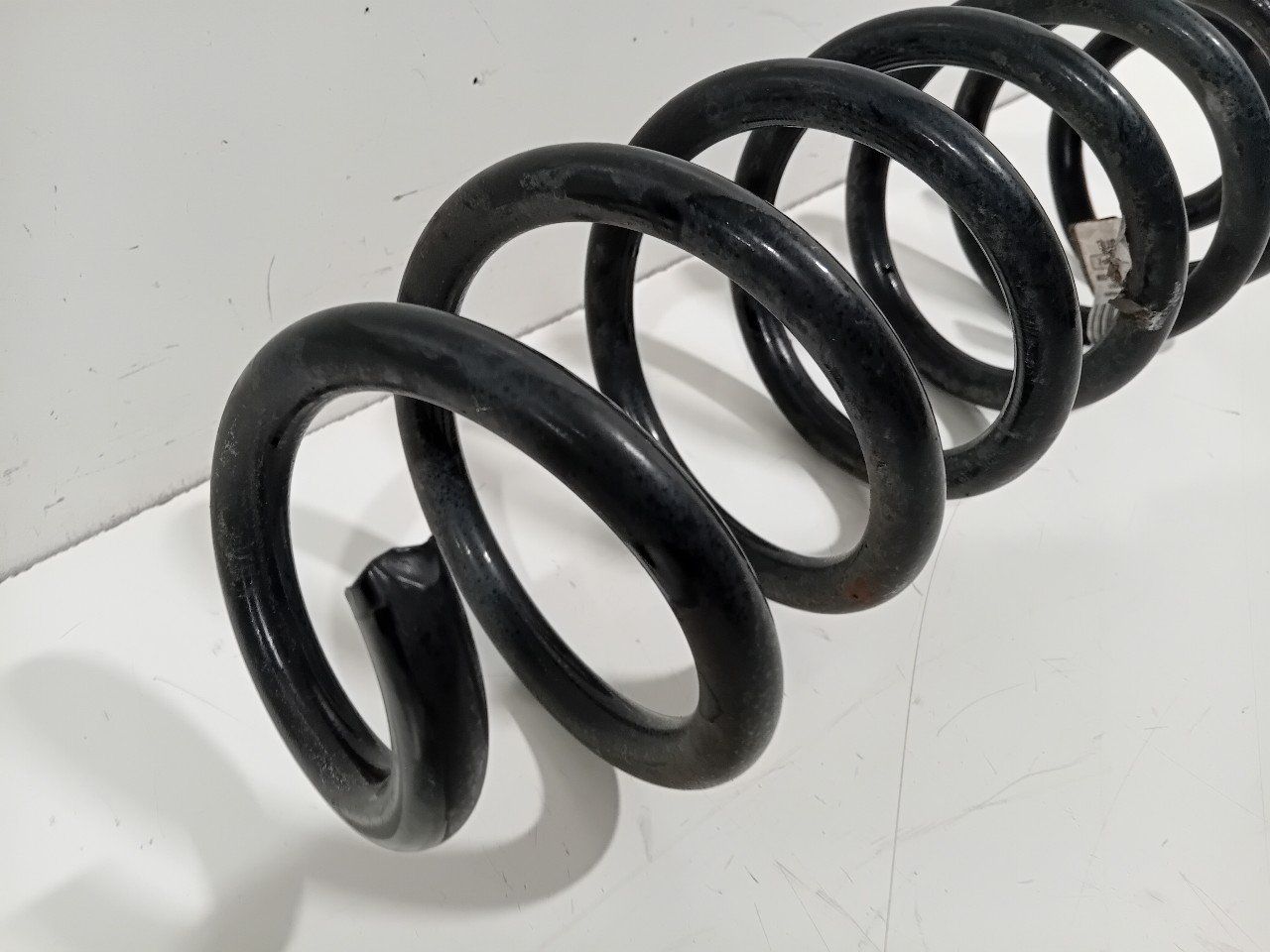 Schroefveer rechts achter Ford Kuga spiral spring usado en Menorca foto 2