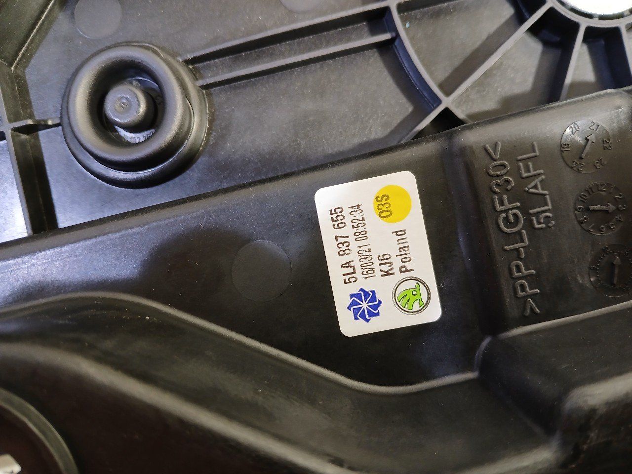 Raammechaniek elektrisch links voor Skoda Enyaq window mechanism usado en Menorca foto 4