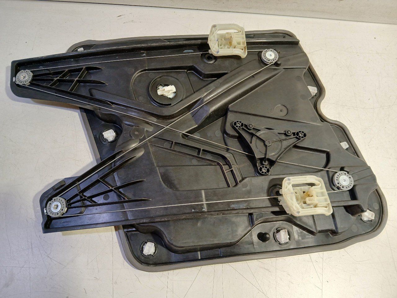 Raammechaniek elektrisch links voor Skoda Enyaq window mechanism usado en Menorca foto 3