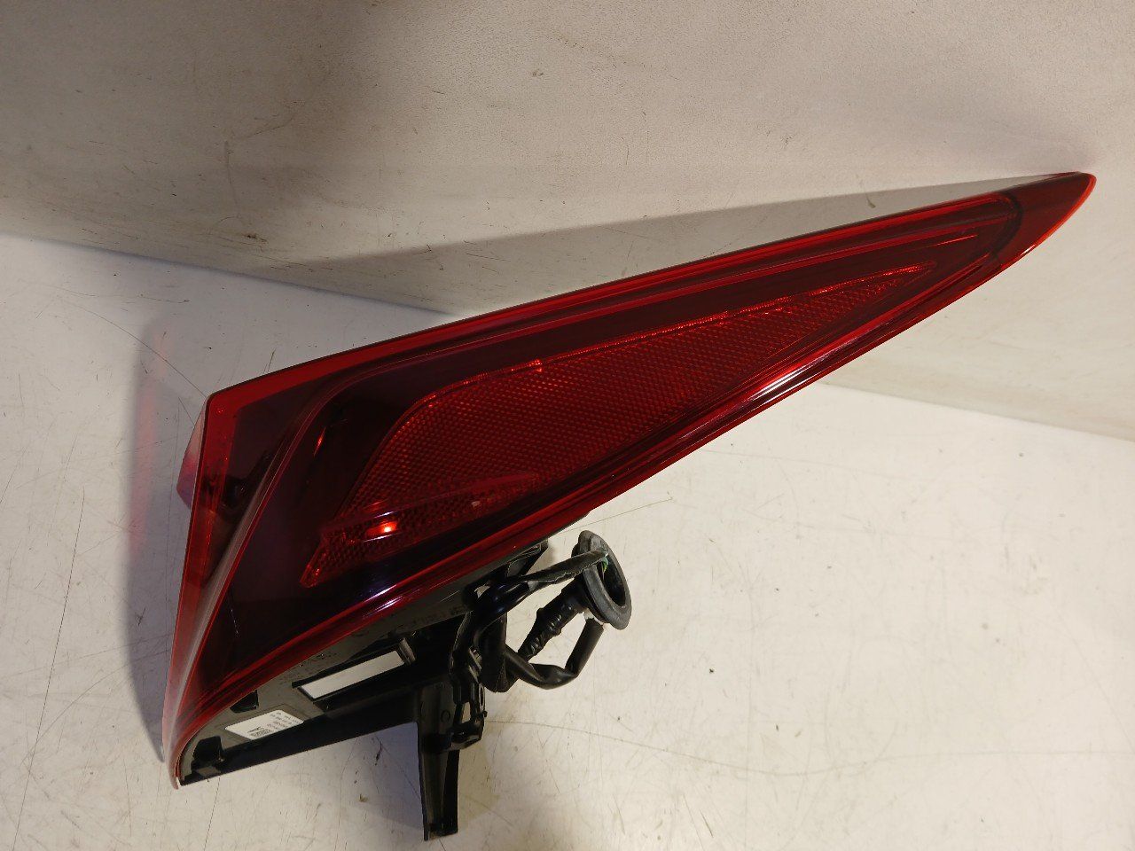 Achterlicht carrosserie rechts Toyota Prius tail light single usado en Menorca foto 4