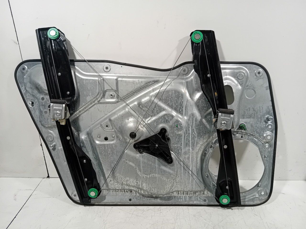Raammechaniek elektrisch rechts voor Volkswagen Tiguan window mechanism usado en Menorca