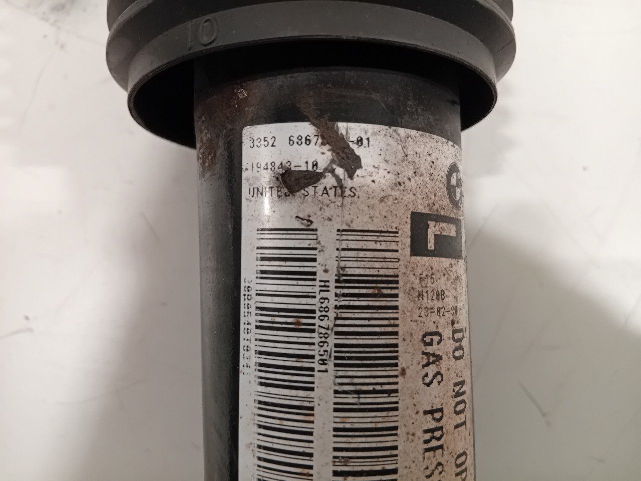 Schokbreker links achter BMW X5 shock absorber single usado en Menorca foto 4