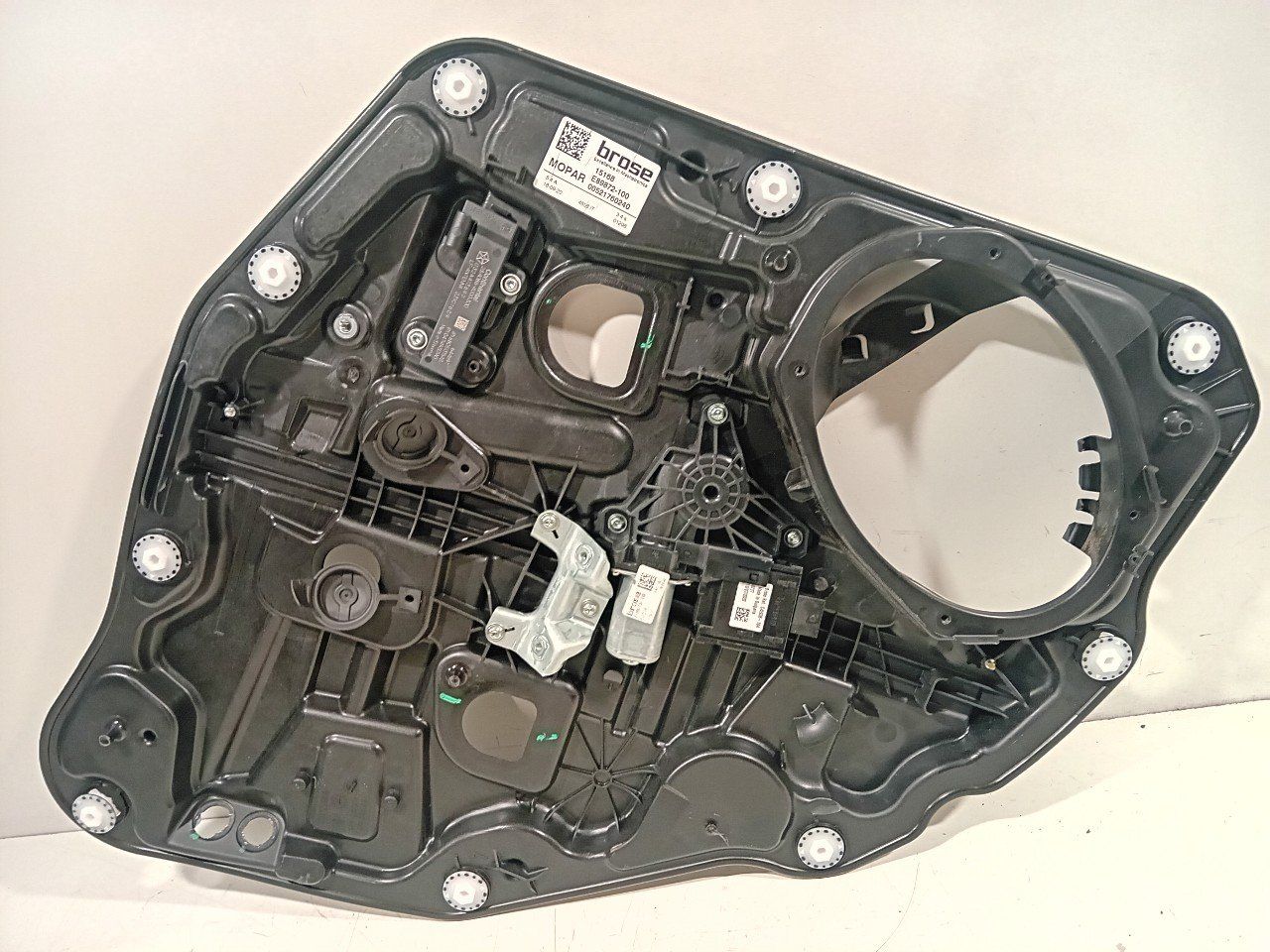 Raammechaniek elektrisch links achter Jeep Renegade window mechanism usado en Menorca