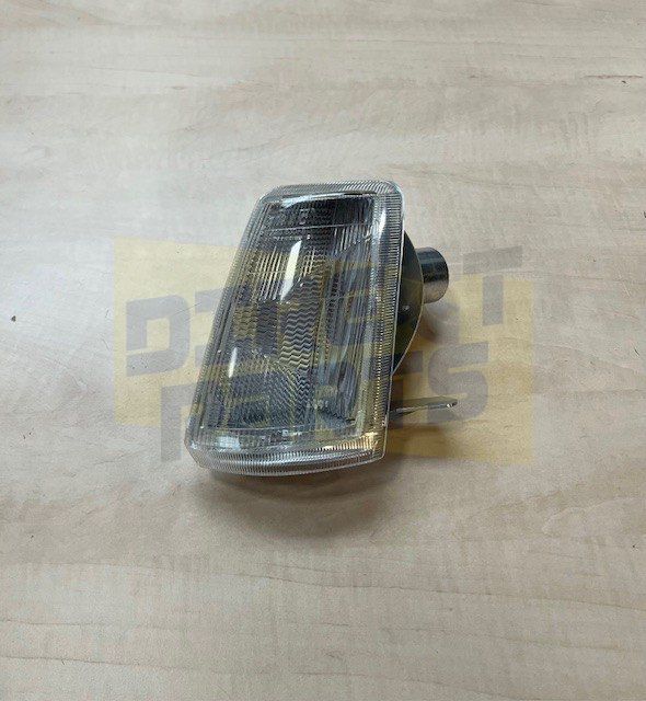 Peugeot 205 (7/90-) knipperlicht Links wit MQ+ PBA2101L Oldtimer RESTPARTIJ! blinker single usado en Menorca