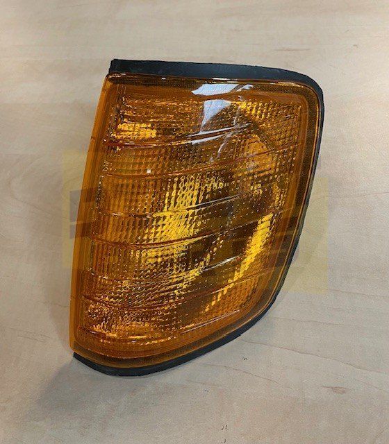 Mercedes-Benz W124 (-7/93) knipperlicht Links oranje MQ+ A1248260043 Oldtimer RESTPARTIJ! blinker single usado en Menorca