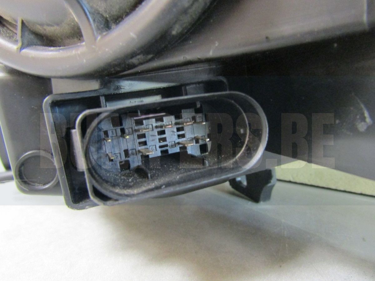 KOPLAMP MERCEDES A Clase W176 NIET-KIJKEND XENON 12-15 LH A1768201261KZ S2144/K1/3D head lamp single usado en Menorca foto 3