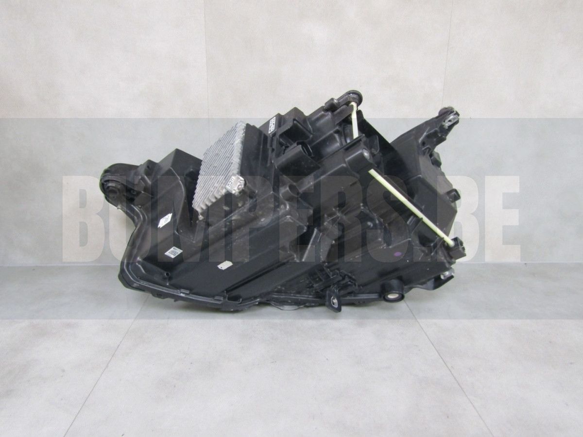 KOPLAMP AUDI Q4 ETRON VOLLEDIGE LED MATRIX RECHTS 21-24 89A941036M S2169/K1/8D head lamp single usado en Menorca foto 2