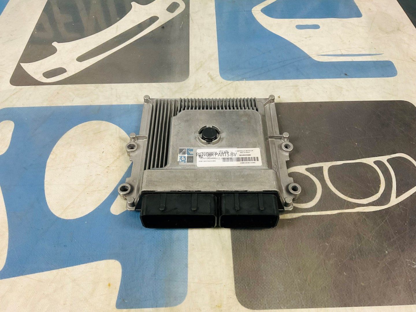 Module Peugeot 208 Opel Corsa F ECU 9834609880 2-D6-6875A headlight mechanism usado en Menorca
