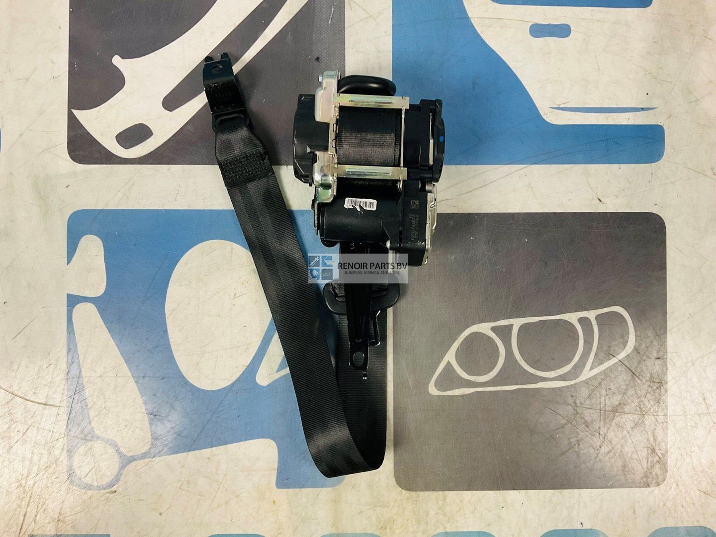 Gordels Volkswagen Polo 2G Dubbele Stekker 2G4857705J Gordelspanners 3-A1-7100 seatbelt complete set usado en Menorca