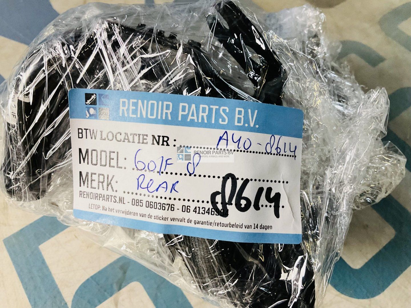 Gordels Volkswagen Golf 8 2021-2024 Links+Rechts Achter Gordelspanner A40-8614 seatbelt set of 2 usado en Menorca foto 6