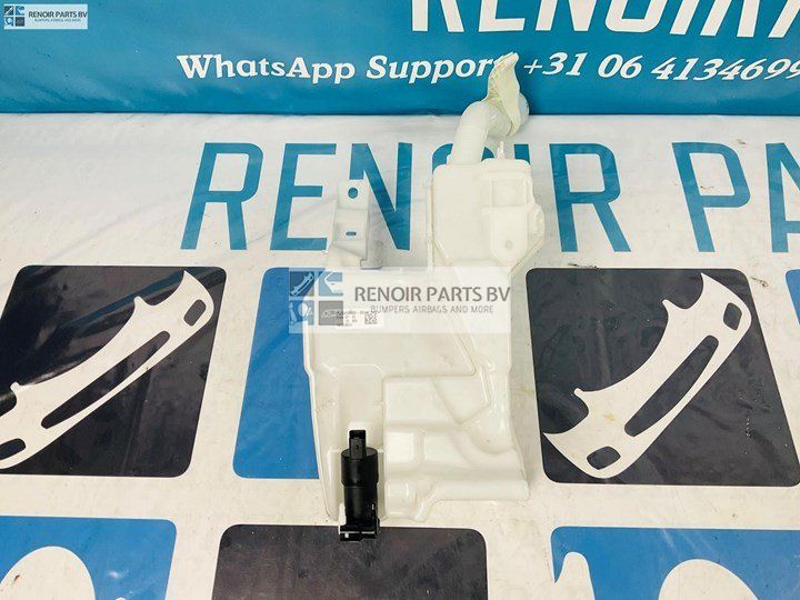 Reservoir Opel Mokka 2021 2022 9820843780 Ruitenvloeistof 3-G8A-116 headlight sprayer reservoir usado en Menorca