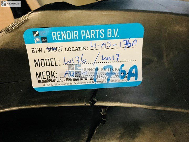 Onderplaat Mercedes A Clase W176 CLA W117 AMG 4-A3-176A engine cover usado en Menorca foto 4