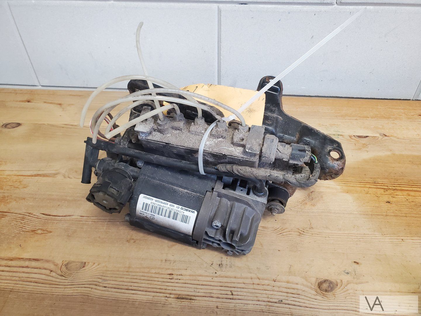 Mercedes S Clase W220 1998 tot 2005 compressor luchtvering compressor air pump suspension usado en Menorca