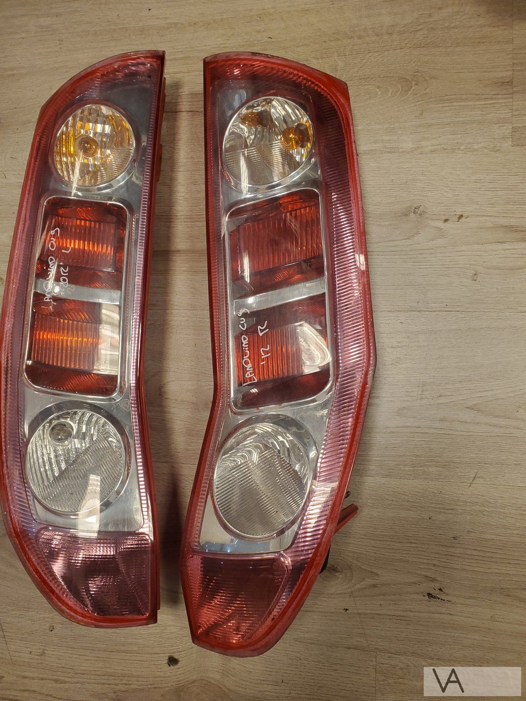 Landwind CV9 2011 - 2016 achterlicht links rechts €50 /st tail light single usado en Menorca foto 3