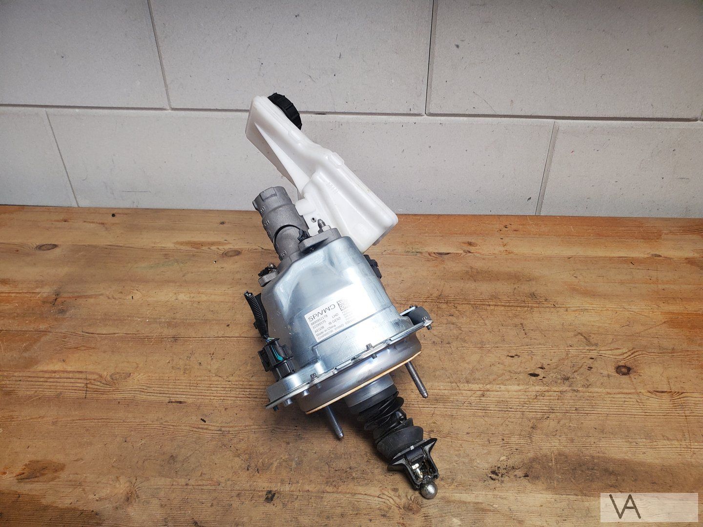 Lynk & co 01 2020 - 2024 rembekrachtiger + cilinder completo brake booster with master cylinder usado en Menorca