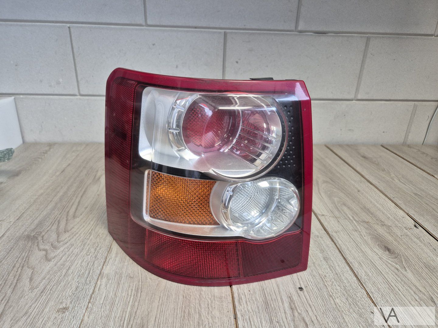Range Rover Sport L320 2005 - 2010 achterlicht links €150 tail light single usado en Menorca