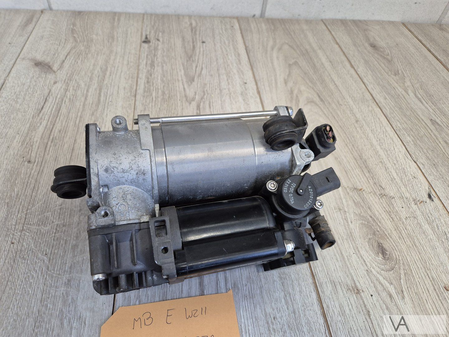 Mercedes E Clase W211 / S W220 compressor luchtvering €150 compressor air pump suspension usado en Menorca foto 4