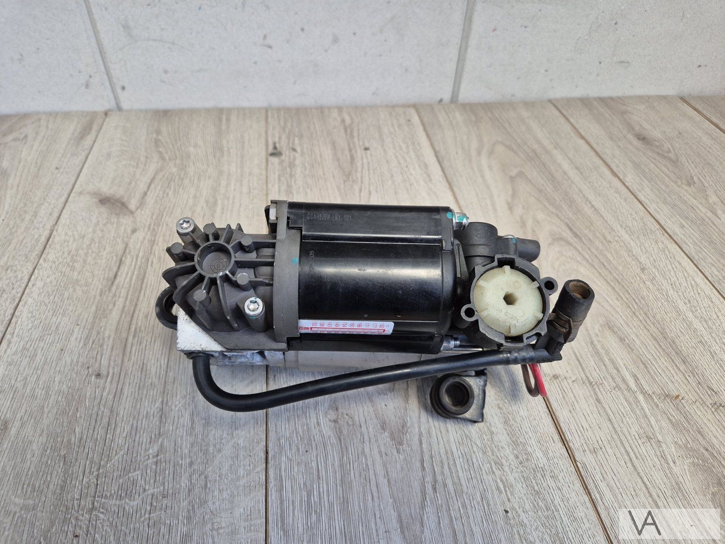 Mercedes E Clase W211 / S W220 compressor luchtvering €150 compressor air pump suspension usado en Menorca foto 3