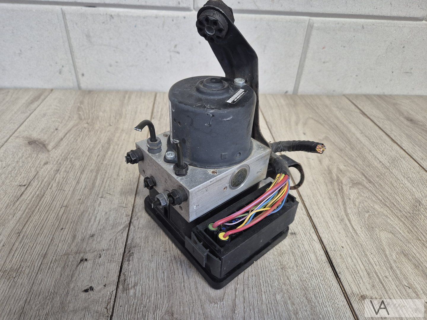 Mini R50 R53 2000 - 2006 abs pomp 6758801 €200 One / Coper abs pump usado en Menorca foto 4