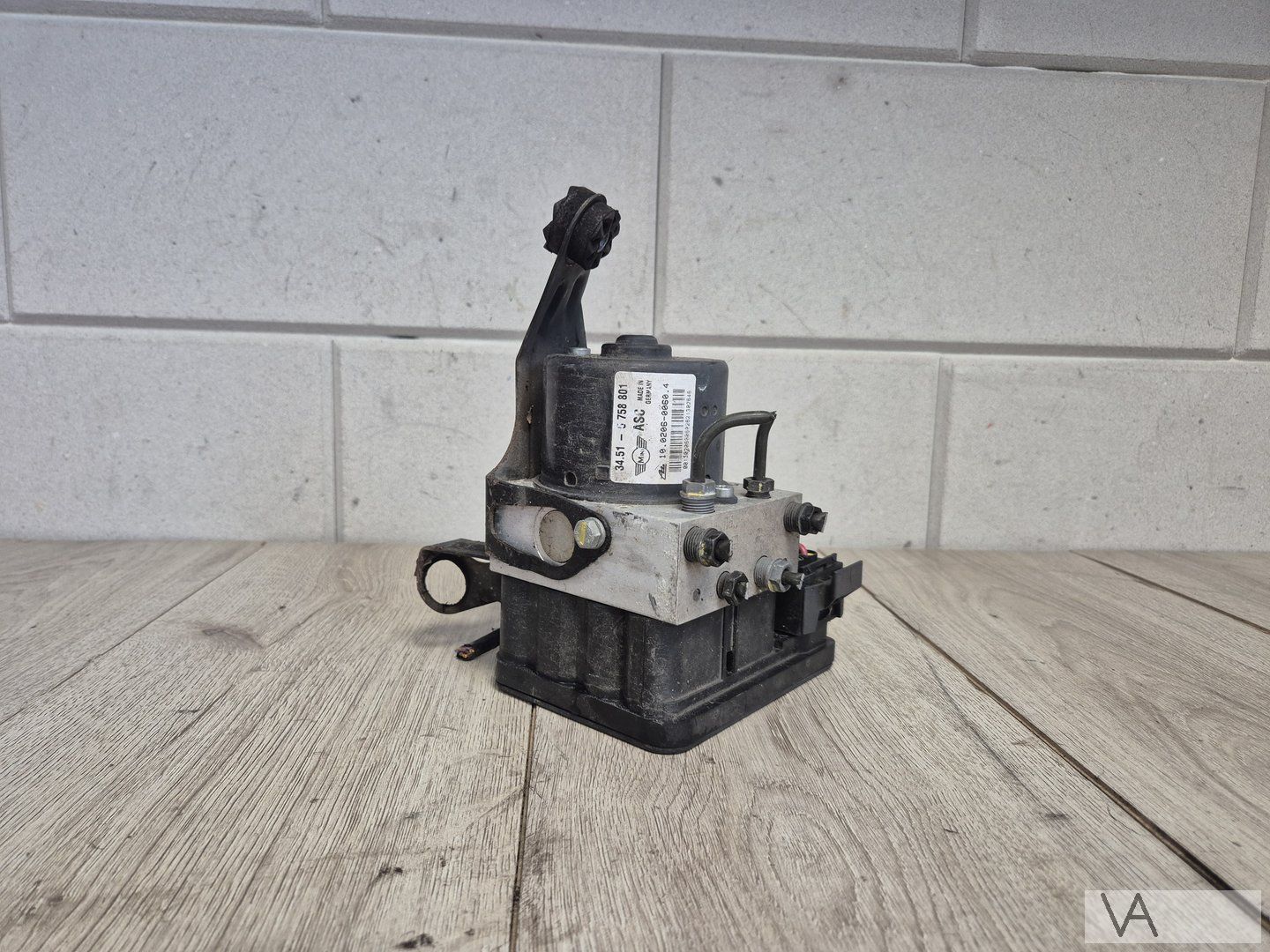 Mini R50 R53 2000 - 2006 abs pomp 6758801 €200 One / Coper abs pump usado en Menorca