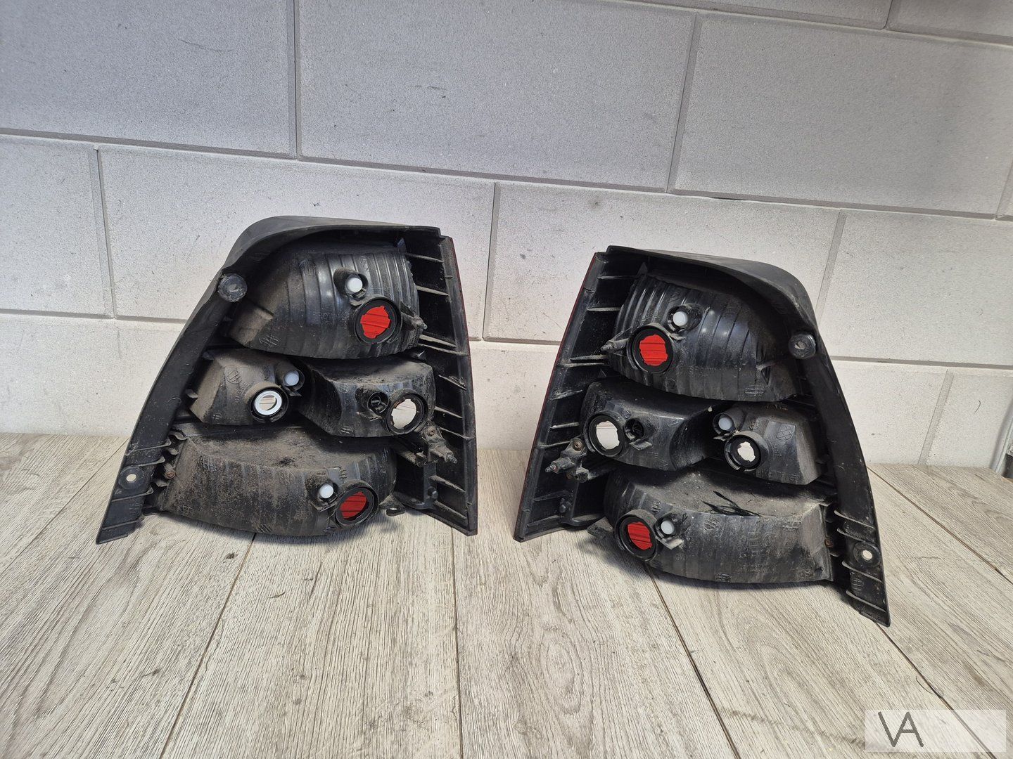 Kia Sorento 2006 - 2011 achterlicht links / rechts FACELIFT tail light single usado en Menorca foto 4