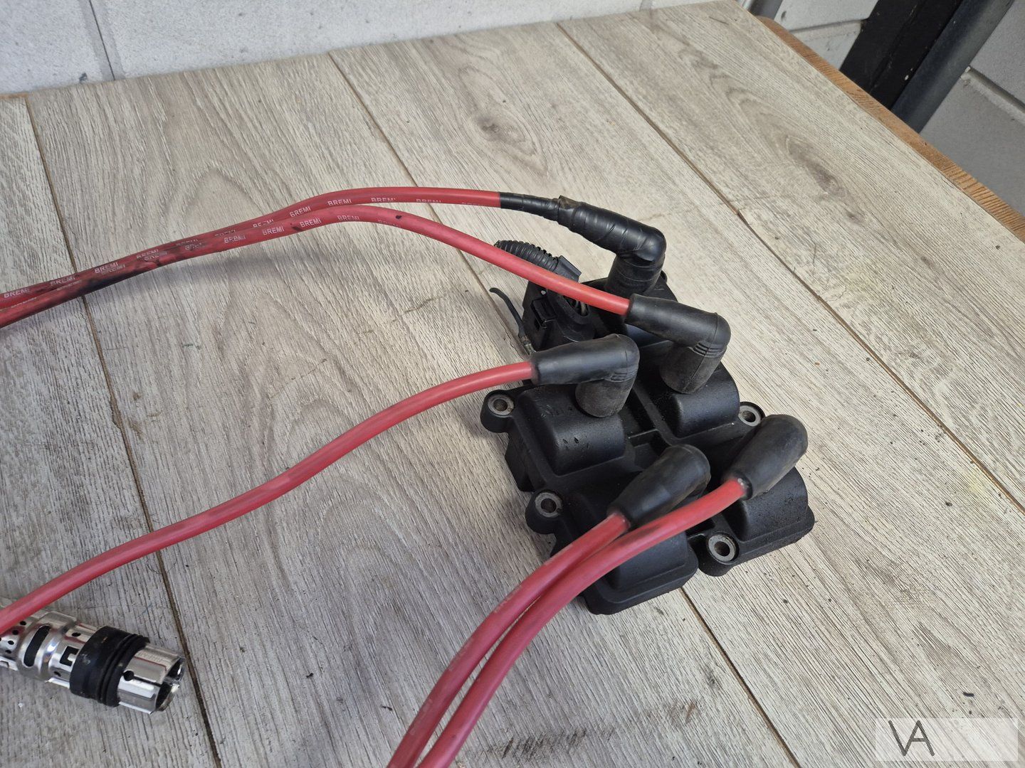VW Golf 4 Bora Passat Leon 2.3 v5 bobine met kabels AGZ €250 spark plug cable usado en Menorca foto 2