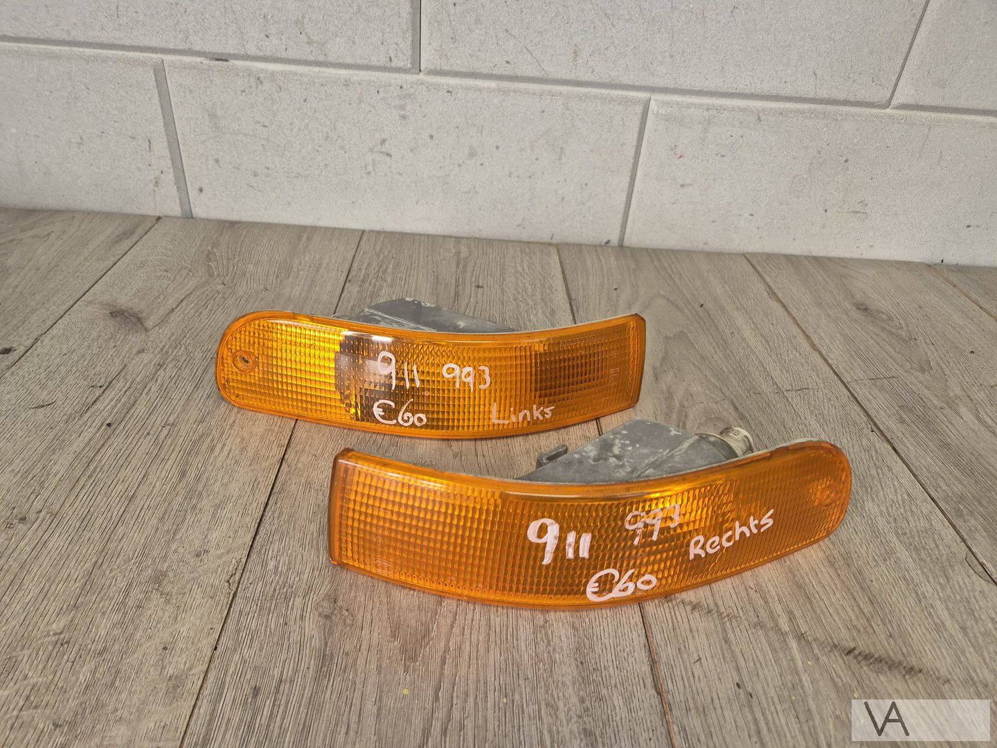 Porsche 911 993 knipperlicht links en rechts kleur ORANJE blinker single usado en Menorca