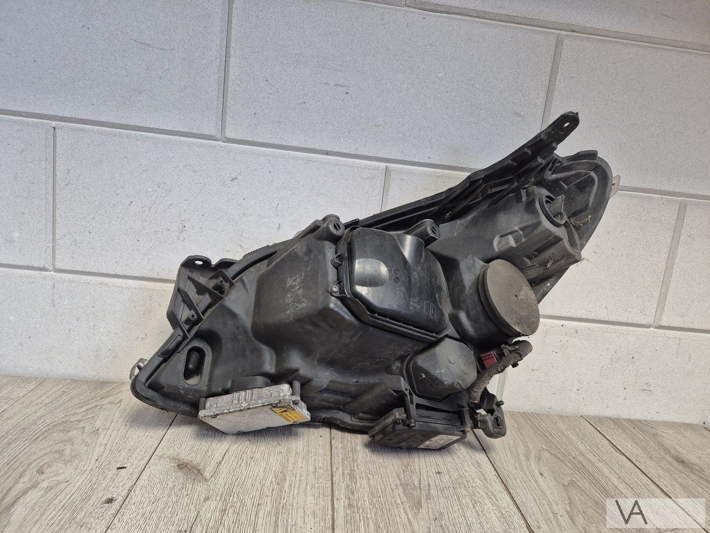 Opel Astra H 2004 - 2010 koplamp rechts xenon met bochtlicht head lamp single usado en Menorca foto 5