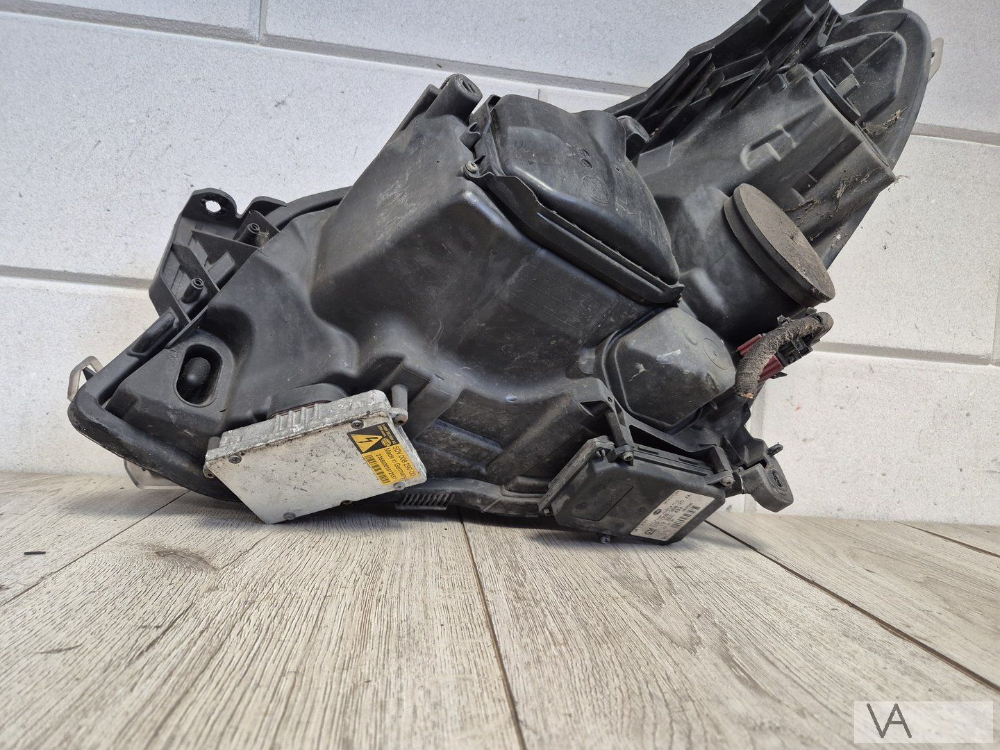 Opel Astra H 2004 - 2010 koplamp rechts xenon met bochtlicht head lamp single usado en Menorca foto 6