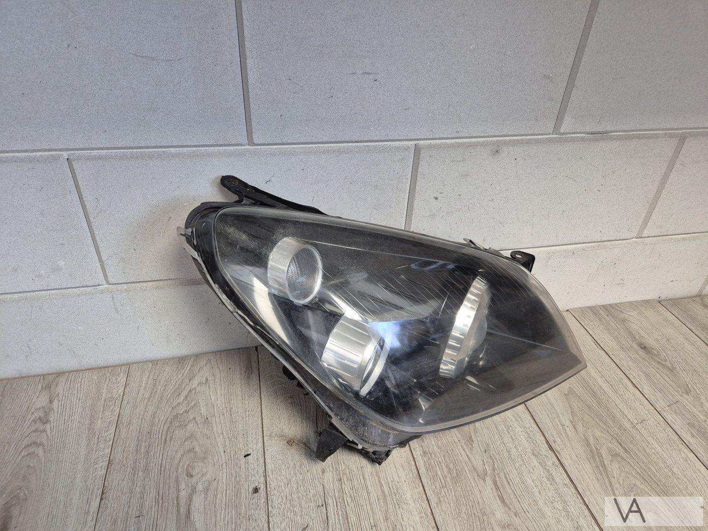 Opel Astra H 2004 - 2010 koplamp rechts xenon met bochtlicht head lamp single usado en Menorca foto 2